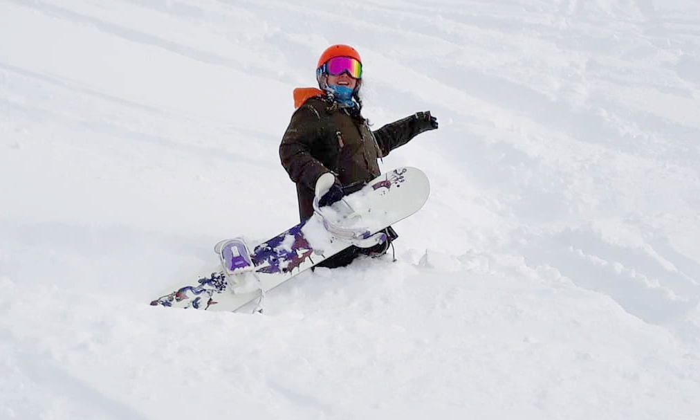 Tamara in deep powder on Pleney, mountain utopia catered ski chalet morzine